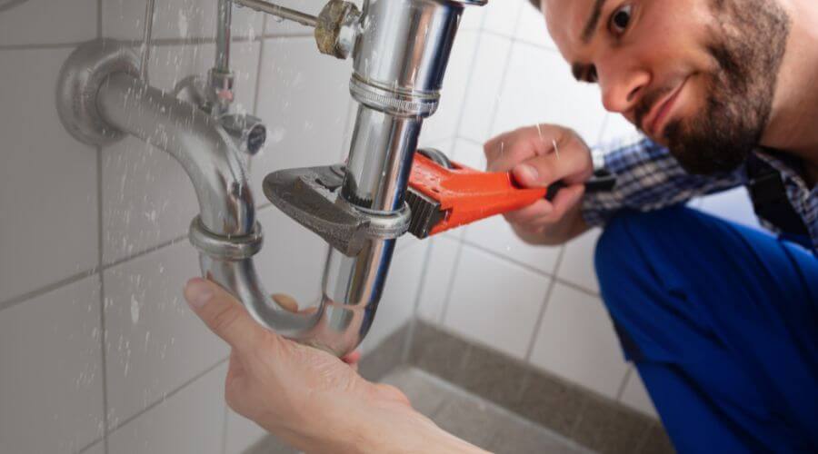 Expert burst pipe repair services in Fisherville, KY